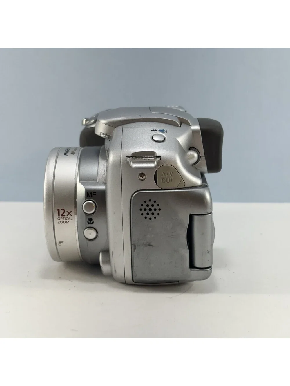 Canon PowerShot S2 IS 5MP 12x Zoom Digital Camera [AS-IS Parts/Repair]